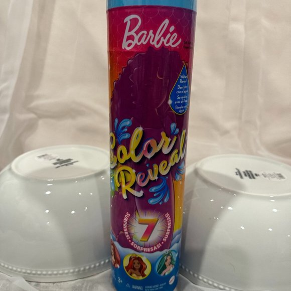 Barbie Color Reveal - Picture 1 of 4